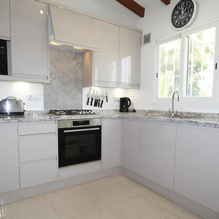 En Moraira: 2 Hab, Piscina, Cerca De Playa Y Deportes - Hisp-216-228 Holiday home